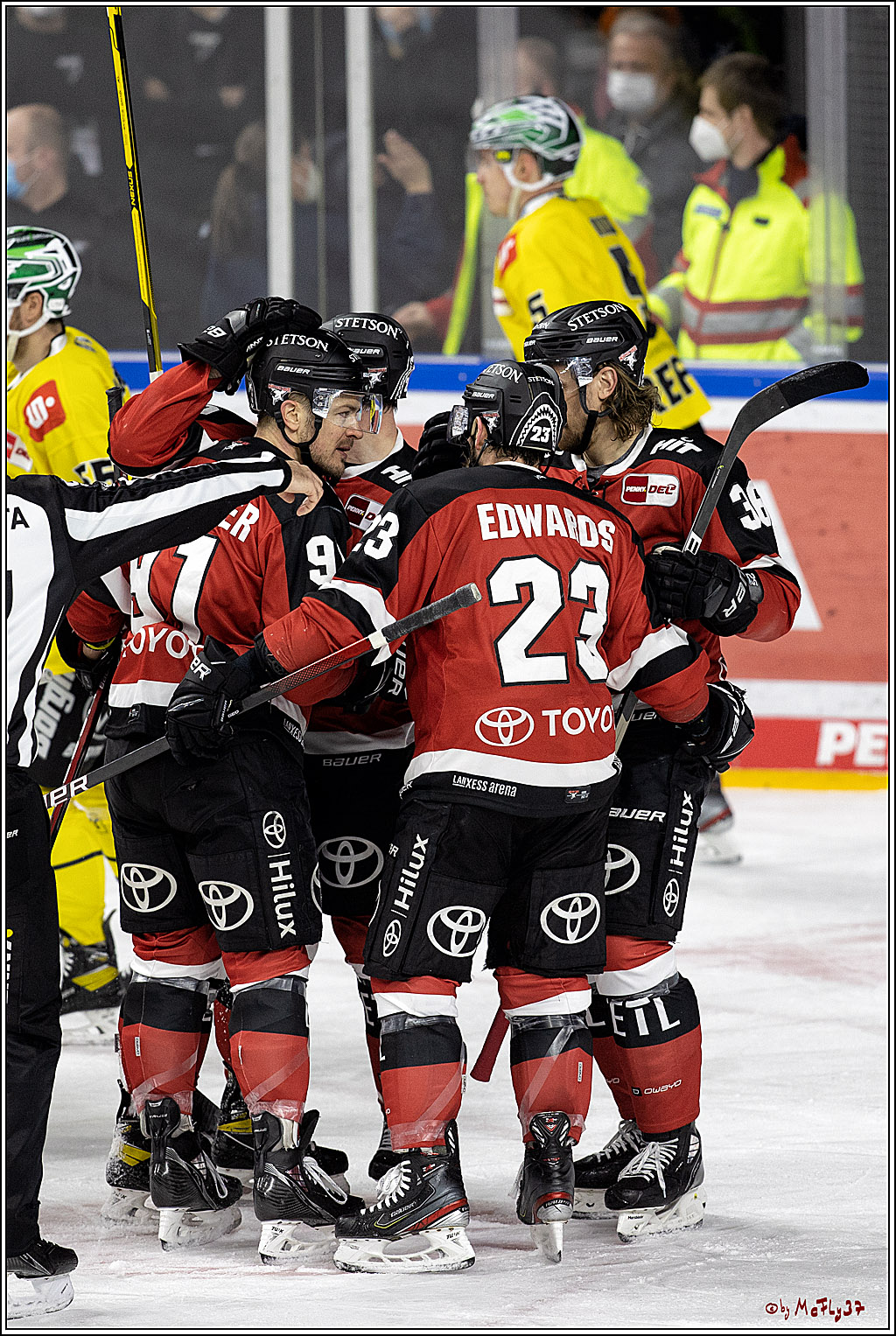 PENNY DEL;  Koelner Haie - Krefeld Pinguine; Koeln, 08.03.2022